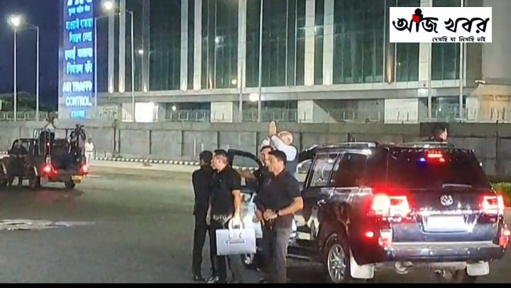 কলকাতায় এলেন প্রধানমন্ত্রী নরেন্দ্র মোদী 