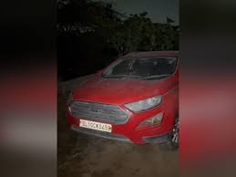 ফরিদাবাদ থেকে বাজেয়াপ্ত লাল ইকো স্পোর্টস গাড়ি 